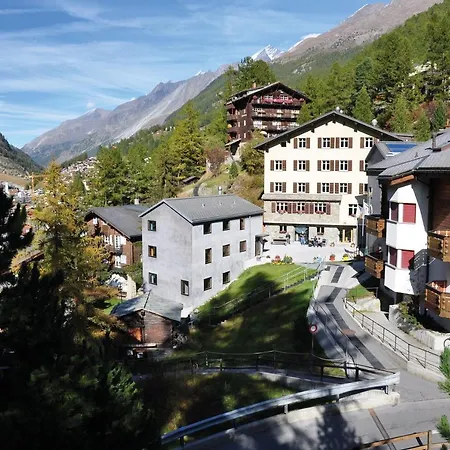 Vandrerhjem Youth - Private Zermatt